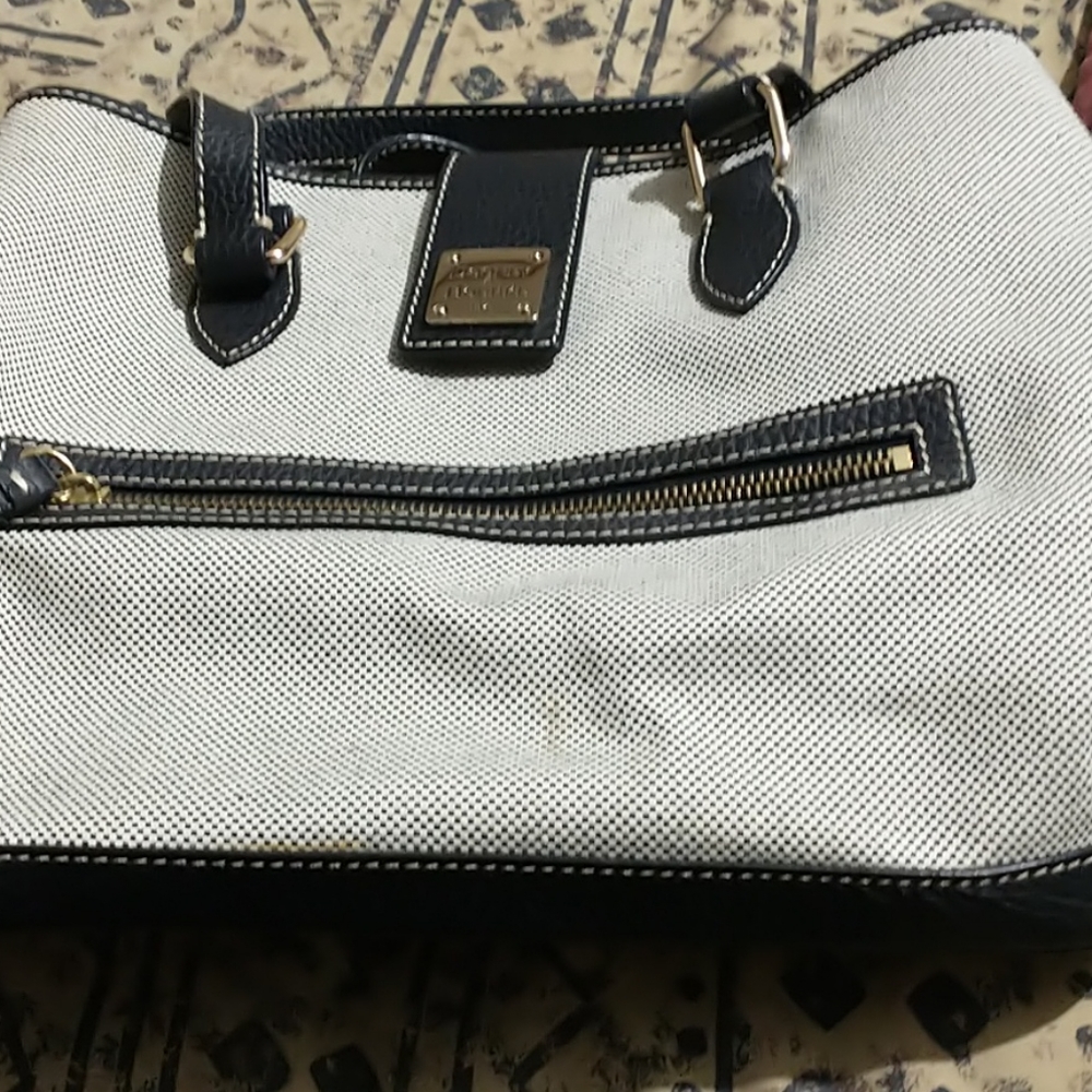Purse - Picture 3 of 4